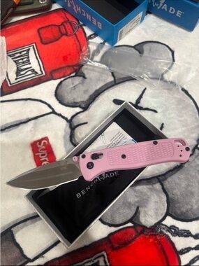 Benchmade Pink Folding Pocket Knife – Lightweight Everyday Carry